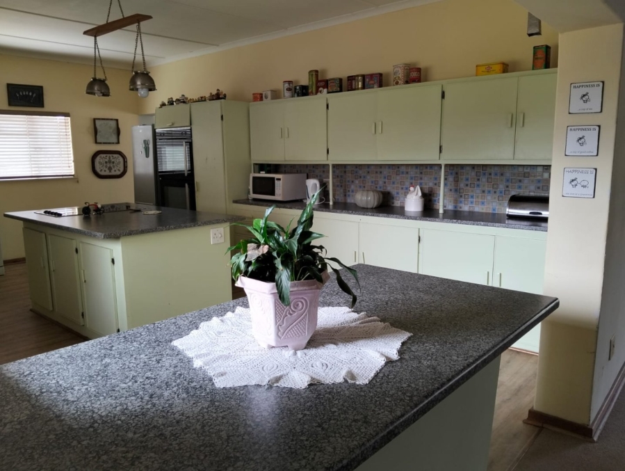6 Bedroom Property for Sale in Colesberg Northern Cape